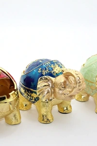 Metal Fil Figürlü Küllük Model 3