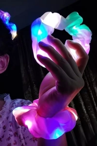 Mint Yeşili Renk LED Işıklı Lastikli Saç Tokası - 3 Modlu