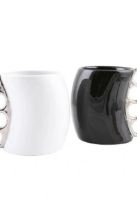 Muşta Tasarımlı Seramik Kupa