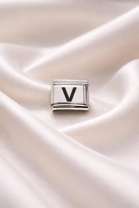 Nomination Bileklik Uyumlu V Harfi Charm – Paslanmaz Çelik Harf Modül – Kişiye Özel Bileklik Aksesuarı