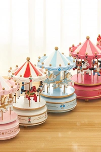 Nostaljik El Yapımı Atlıkarınca Müzik Kutusu