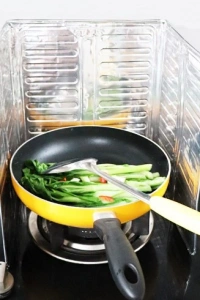 Ocak Yağ Koruyucu Alüminyum Paravan