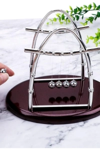 Oval Tabanlı Newton Balans Beşiği