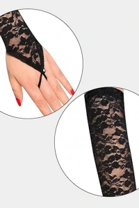 Parmak Askılı Zarif Dantel Eldiven