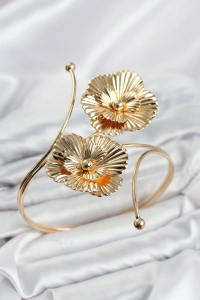 Pazu Bileklik Gold Renk Pirinç Çiçek Model