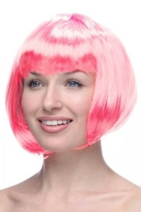 Pembe Renk Peruk Küt Saç