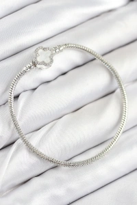 Pirinç Charm Zirkon Taşlı Yonca Model Gümüş Renk Kadın Bileklik