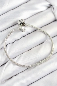 Pirinç Charm Zirkon Taşlı Yonca Model Gümüş Renk Kadın Bileklik