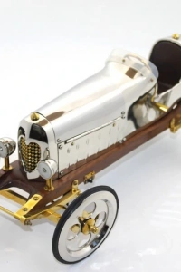 Pirinç Eski Model Araba No 2