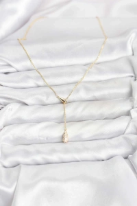 Pirinç Gold Renk Asansörlü Damla Model Kadın Kolye