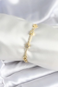 Pirinç Gold Renk Halley Yıldız Model Kadın Bileklik