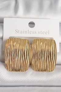 Pirinç Gold Renk İşlemeli Kare Plaka Model Kadın Küpe