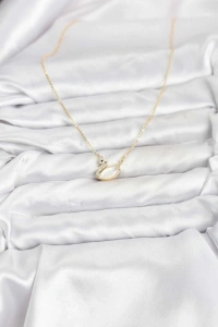 Pirinç Gold Renk Kuğu Model Kadın Kolye