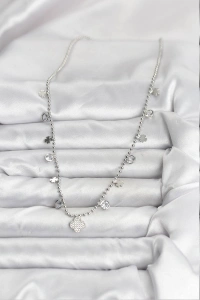 Pirinç Gümüş Renk Yonca Model Kadın Kolye