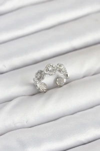 Pirinç Gümüş Renk Yonca Model Kadın Yüzük