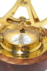 Pirinç Pusulalı Dürbün