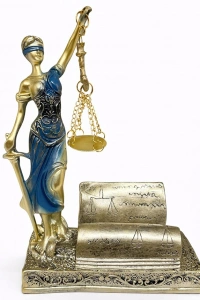 Polyester Kartvizitli Adalet Figürü