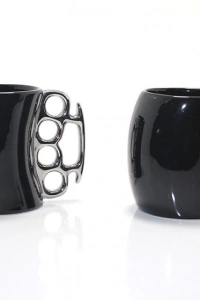 Porselen Muşta Tasarımlı Kupa Bardak