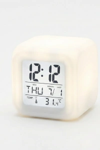 Renk Değiştiren Küp Saat