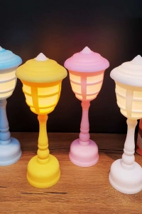 Renkli Sokak Lambası Tasarımlı Led Işık