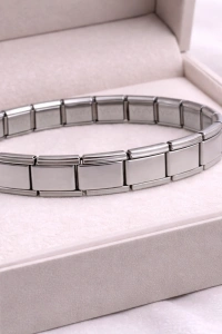 Sade Çelik Nomination Bileklik | Paslanmaz Çelik Esnek Bileklik | Zamansız ve Şık Tasarım