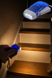 Şarj Gerektirmeyen El Feneri 3 LED Kompakt Acil Durum Lambası