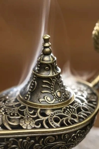 Sihirli Lamba Tasarımlı Tütsülük