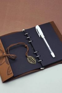 Siyah Yapraklı Deri Defter Ve Beyaz Jel Kalem Seti
