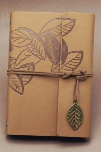Siyah Yapraklı Deri Defter Ve Beyaz Jel Kalem Seti