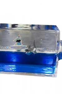 Sörfçü Figürlü Şişe İçinde Batmayan Gemi