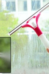 Su Hazneli ve Spreyli Cam Silme Aparatı