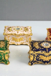 Swarovski Taşlı Kutu Model 1