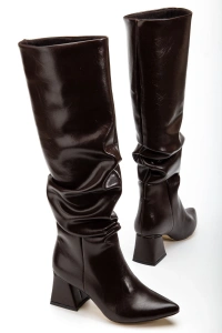 SYT-2002 Kahve Kırışık Rugan Körüklü Kalın Topuklu Günlük Bayan Çizme