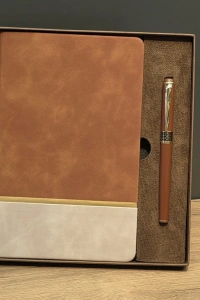 Taba Rengi Gold Detaylı Termo Deri Defter Ve Metal Roller Kalem Hediye Seti