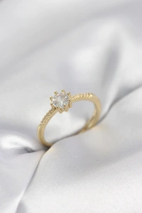 Tek Taş Model Gold Renk Zirkon Taşlı Kadın Yüzük
