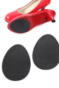 Topuklu Ayakkabı Altına Yapışan Kaydırmaz