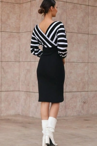 Uzun Kollu Kruvaze Yaka çizgi Desenli Kısa Triko Elbise