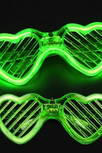 Yeşil LED Işıklı Kalp Gözlük – 3 Modlu