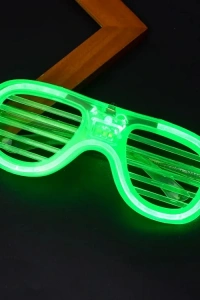 Yeşil LED Işıklı Parti Gözlüğü – Neon 3 Modlu
