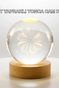 Yonca Figürlü Cam Küre USB Işıklı Ahşap Tabanlı Dekoratif Masa Lambası