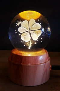 Yonca Tasarımlı USB Dönen Cam Küre