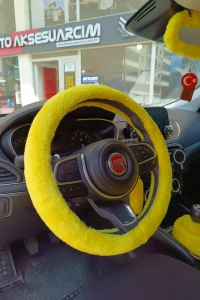 Yumuşak Tüylü Peluş Direksiyon Kılıfı Sarı