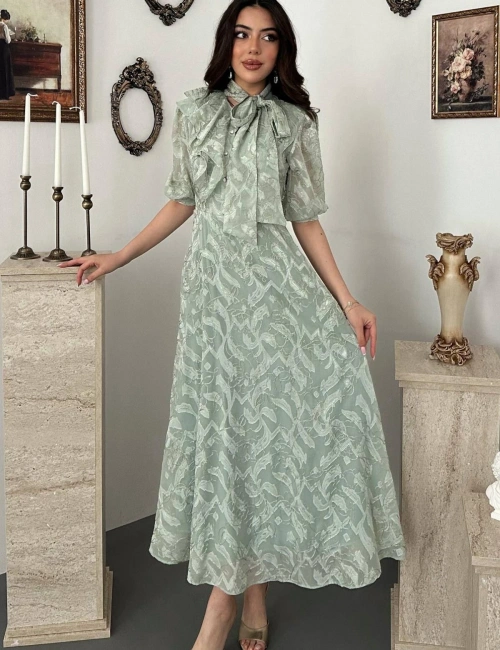 Siyah Fiyonklu Elbise - Siyah