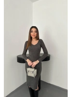 Bej Eteği Yırtmaçlı Triko Elbise