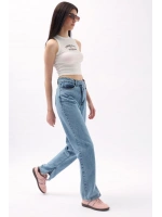 Asimetrik Bel Paça Yırtmaçlı Jean