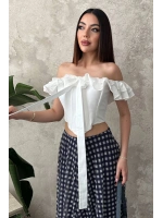 Beyaz Fırfırlı Balenli Bluz
