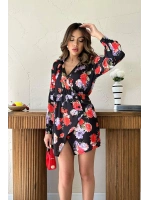 Kırmızı Kuşaklı Saten Elbise
