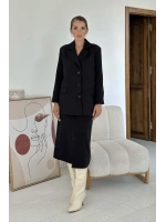 Siyah Düğmeli Ceket Ve Etek Takım