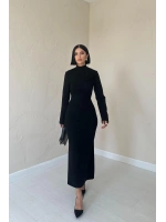 Siyah Omzu Güllü Düz Elbise