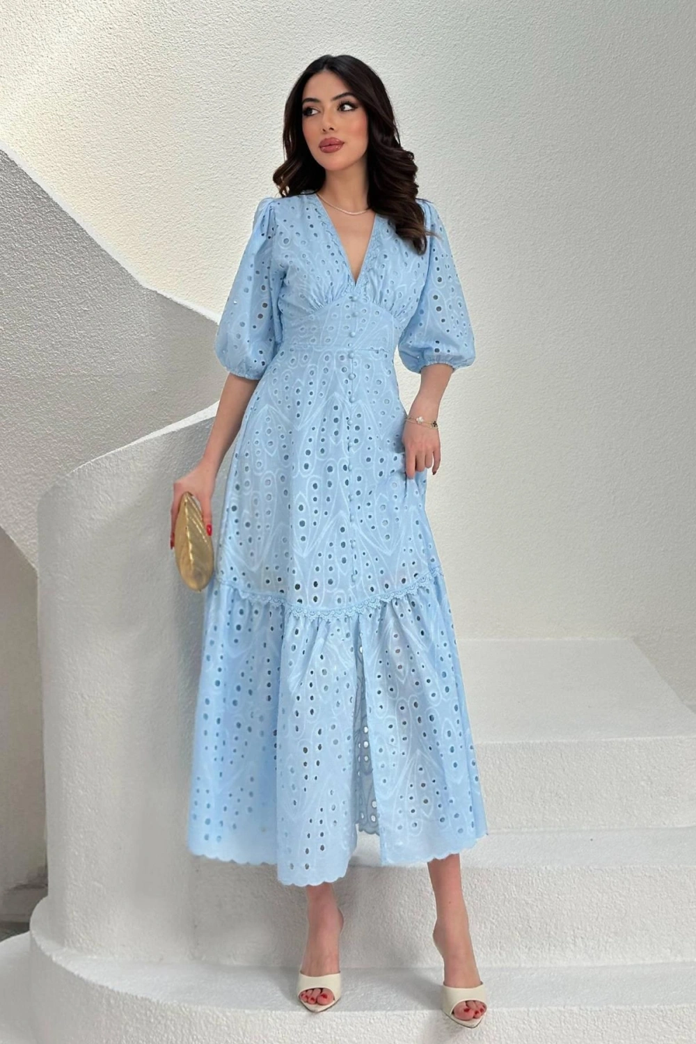 Ekru Büzgü Detaylı Dantelli Brode Elbise
